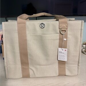 Lululemon 10L Tote Bag